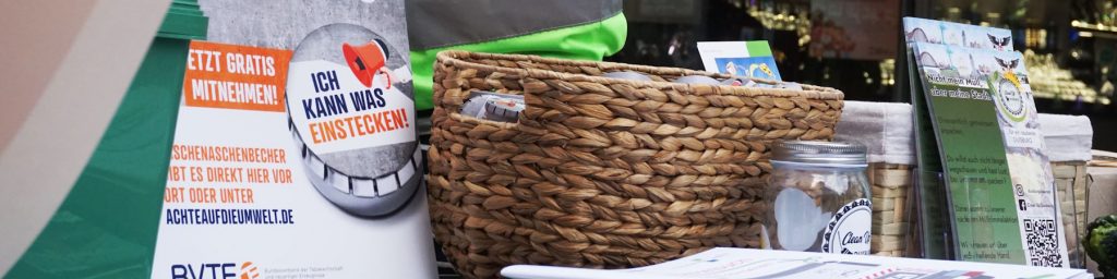 Infostand & Kippen-Clean Up auf dem Umweltmarkt